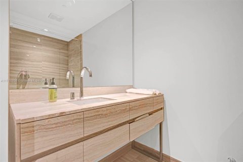 Купить кондоминиум в Санни-Айлс-Бич, Флорида № 2014356 - фото 7