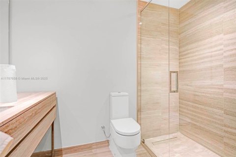 Купить кондоминиум в Санни-Айлс-Бич, Флорида № 2014356 - фото 6