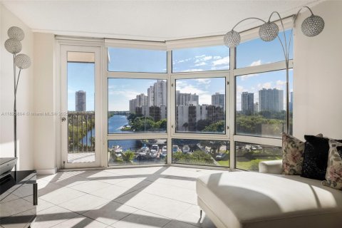 Apartamento en alquiler en Aventura, Florida, 2 dormitorios, 116.13 m2 № 1961480 - foto 15