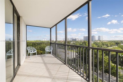 Apartamento en alquiler en Aventura, Florida, 2 dormitorios, 116.13 m2 № 1961480 - foto 3