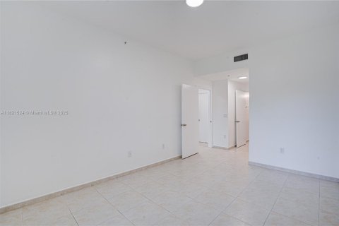 Appartement à louer à Doral, Floride: 2 chambres, 84.54 m2 № 1781576 - photo 24