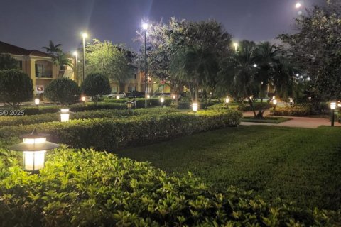 Appartement à louer à Doral, Floride: 2 chambres, 84.54 m2 № 1781576 - photo 16