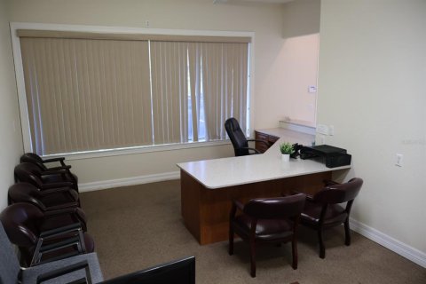 Commercial property in Port Charlotte, Florida 521.18 sq.m. № 2121949 - photo 19