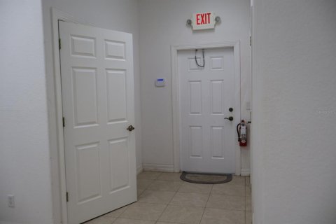 Commercial property in Port Charlotte, Florida 521.18 sq.m. № 2121949 - photo 27