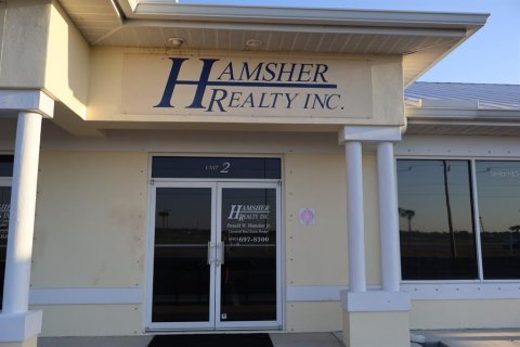 Commercial property in Port Charlotte, Florida 521.18 sq.m. № 2121949 - photo 12