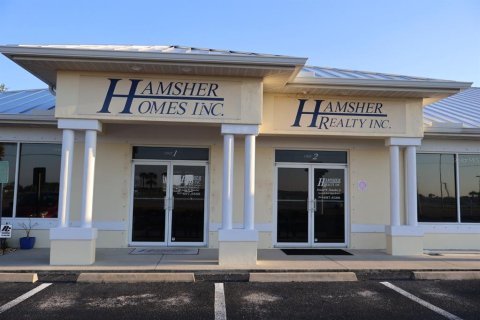 Commercial property in Port Charlotte, Florida 521.18 sq.m. № 2121949 - photo 8