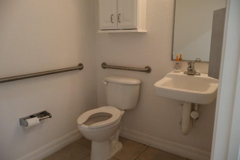 Commercial property in Port Charlotte, Florida 521.18 sq.m. № 2121949 - photo 29