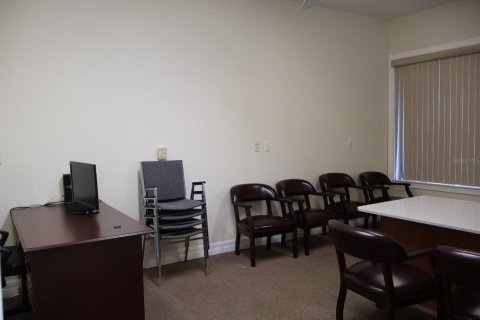 Commercial property in Port Charlotte, Florida 521.18 sq.m. № 2121949 - photo 18