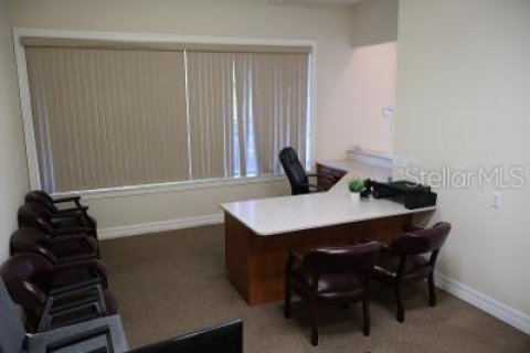 Commercial property in Port Charlotte, Florida 521.18 sq.m. № 2121949 - photo 2