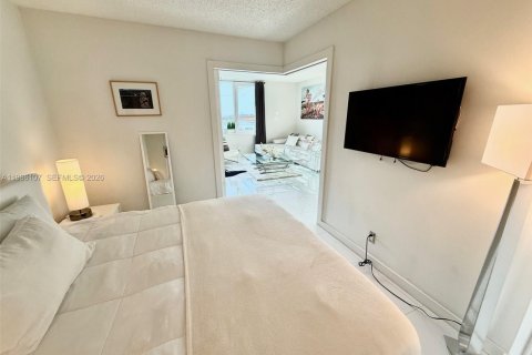 Купить кондоминиум в Майами-Бич, Флорида 1 спальня, 70.61м2, № 2049624 - фото 7