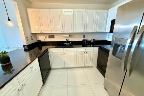 Купить кондоминиум в Майами-Бич, Флорида 1 спальня, 70.61м2, № 2049624 - фото 11