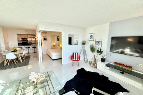 Купить кондоминиум в Майами-Бич, Флорида 1 спальня, 70.61м2, № 2049624 - фото 5