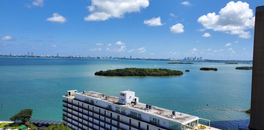 Condo à Miami, Floride, 2 chambres  № 2146693