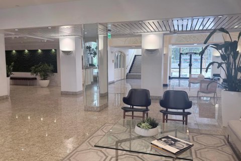 Copropriété à vendre à Miami, Floride: 2 chambres, 114.18 m2 № 2146693 - photo 12