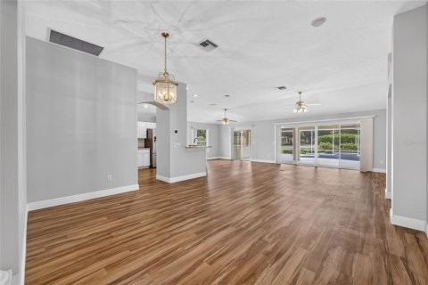 Купить виллу или дом в Те-Виллиджис, Флорида 9 комнат, 185.8м2, № 2230499 - фото 15