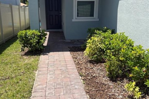 Casa en alquiler en Winter Haven, Florida, 4 dormitorios, 156.08 m2 № 1826924 - foto 2