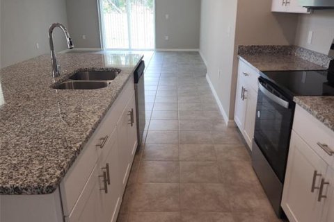 Casa en alquiler en Winter Haven, Florida, 4 dormitorios, 156.08 m2 № 1826924 - foto 10