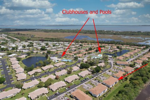 Condo in St. Lucie, Florida, 2 bedrooms № 2147100 - photo 10