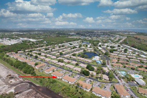 Condo in St. Lucie, Florida, 2 bedrooms № 2147100 - photo 13