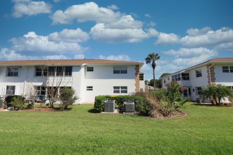 Condo in St. Lucie, Florida, 2 bedrooms № 2147100 - photo 27