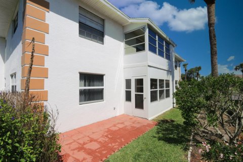 Condo in St. Lucie, Florida, 2 bedrooms № 2147100 - photo 28