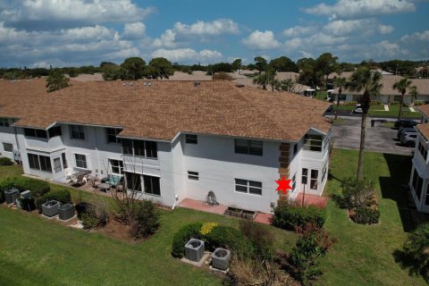 Condo in St. Lucie, Florida, 2 bedrooms № 2147100 - photo 8