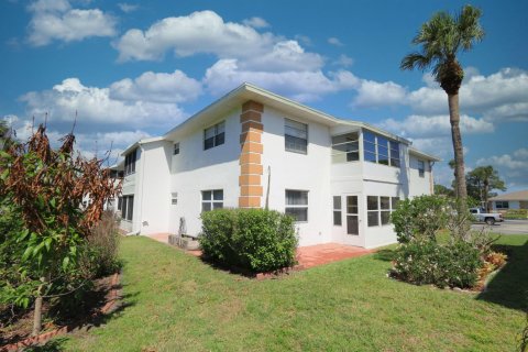 Condo in St. Lucie, Florida, 2 bedrooms № 2147100 - photo 24