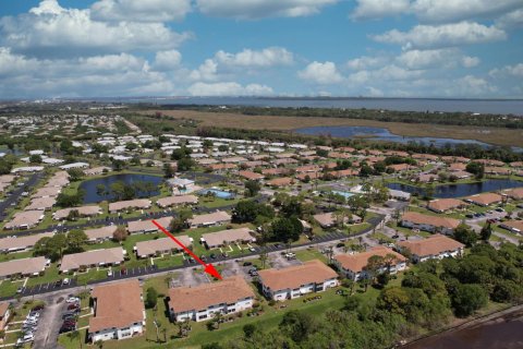 Condo in St. Lucie, Florida, 2 bedrooms № 2147100 - photo 9