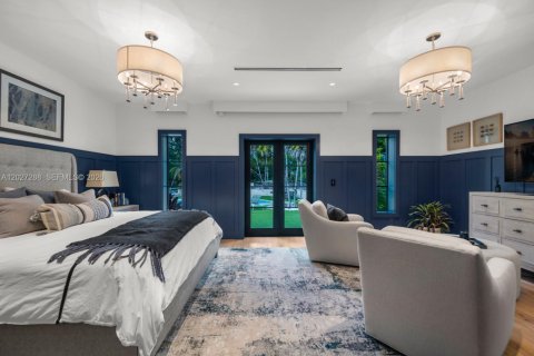 Villa ou maison à vendre à Miami, Floride: 7 chambres № 2077395 - photo 30