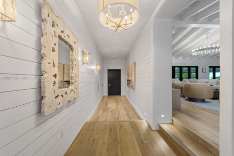 Villa ou maison à vendre à Miami, Floride: 7 chambres № 2077395 - photo 19