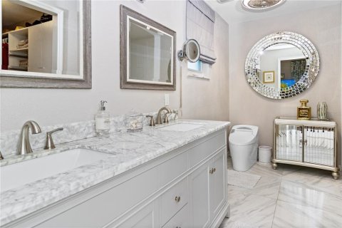 House in Winter Haven, Florida 3 bedrooms, 198.81 sq.m. № 2093865 - photo 7
