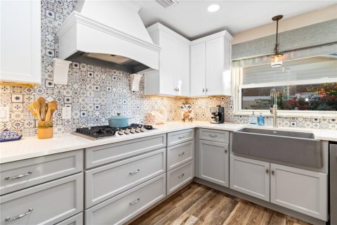 House in Winter Haven, Florida 3 bedrooms, 198.81 sq.m. № 2093865 - photo 25