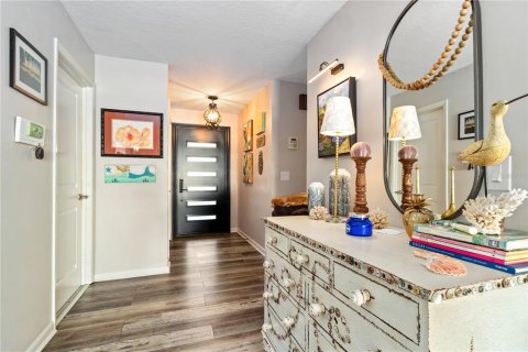 House in Winter Haven, Florida 3 bedrooms, 198.81 sq.m. № 2093865 - photo 11