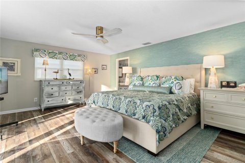 House in Winter Haven, Florida 3 bedrooms, 198.81 sq.m. № 2093865 - photo 4