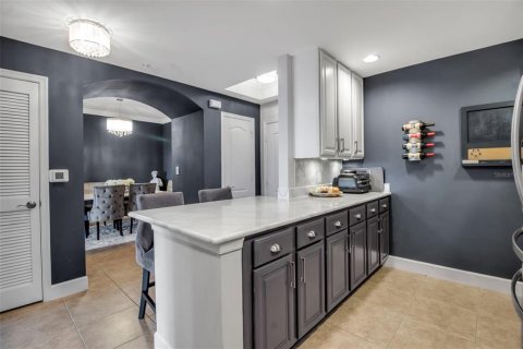 Condo in Bradenton, Florida, 2 bedrooms  № 2291192 - photo 9