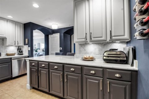 Condo in Bradenton, Florida, 2 bedrooms  № 2291192 - photo 15
