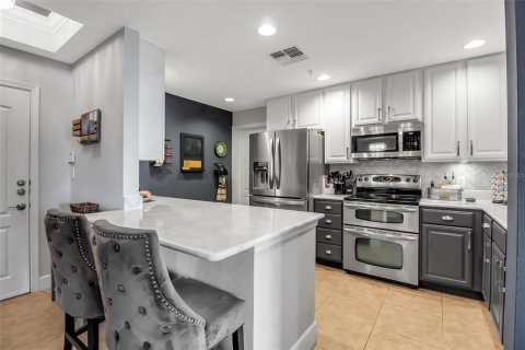 Condo in Bradenton, Florida, 2 bedrooms  № 2291192 - photo 7