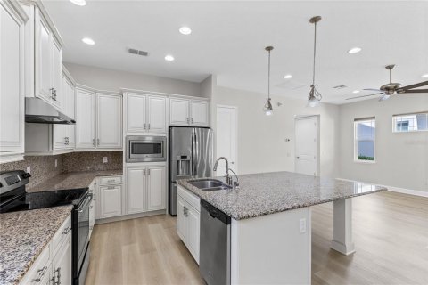 Casa en venta en Orlando, Florida, 3 dormitorios, 187.29 m2 № 2201077 - foto 9