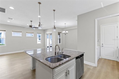 Casa en venta en Orlando, Florida, 3 dormitorios, 187.29 m2 № 2201077 - foto 10