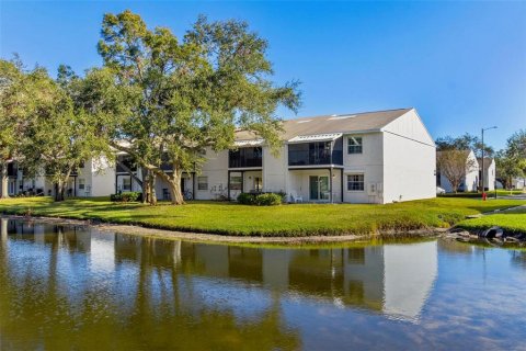 Condo in Tampa, Florida, 2 bedrooms  № 1673915 - photo 20