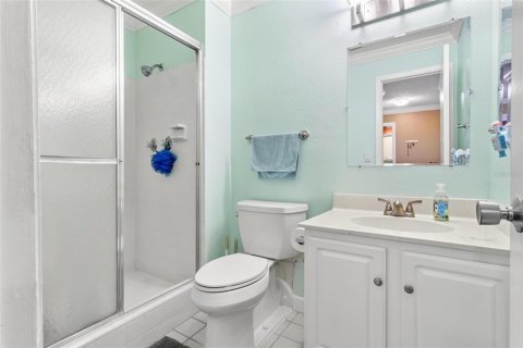 Condo in Tampa, Florida, 2 bedrooms  № 1673915 - photo 16