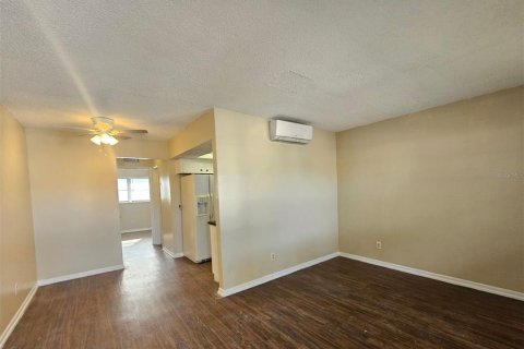 Appartement à louer à Saint Petersburg, Floride: 1 chambre, 60.39 m2 № 2378150 - photo 2