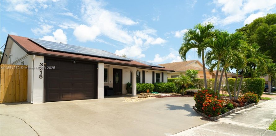 Casa en Deerfield Beach, Florida 3 dormitorios, 119.47 m2 № 1855328