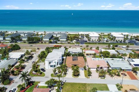 Villa ou maison à vendre à Belleair Beach, Floride: 5 chambres, 294.31 m2 № 1825421 - photo 4
