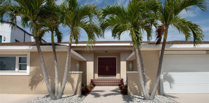 Casa en Belleair Beach, Florida 5 dormitorios, 294.31 m2 № 1825421