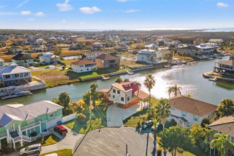 Casa en venta en Hernando Beach, Florida, 4 dormitorios, 171.03 m2 № 2222423 - foto 8