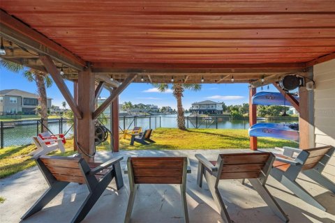 Casa en venta en Hernando Beach, Florida, 4 dormitorios, 171.03 m2 № 2222423 - foto 10