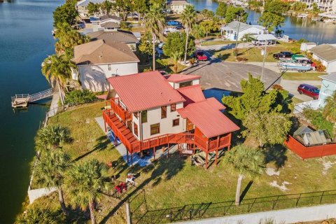 Casa en venta en Hernando Beach, Florida, 4 dormitorios, 171.03 m2 № 2222423 - foto 4