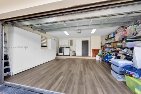 Villa ou maison à vendre à Miami, Floride: 3 chambres, 212.75 m2 № 1979134 - photo 22