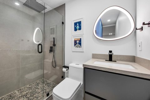 Villa ou maison à vendre à Miami, Floride: 3 chambres, 212.75 m2 № 1979134 - photo 21